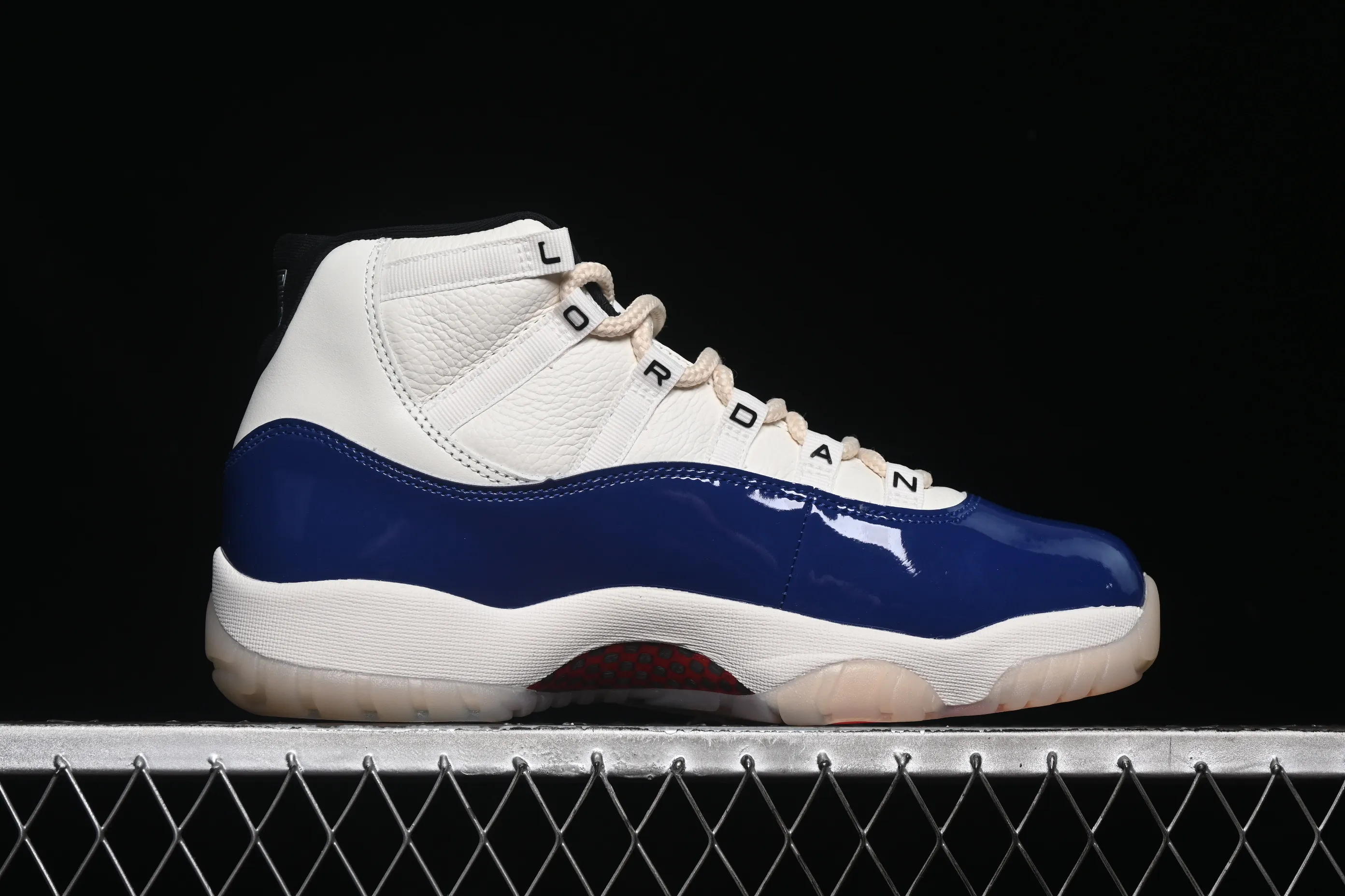 All Categories Air Jordan Jordan Series Basketball Shoes Air Jordan 11 Air Jordan 11 Retro "Rare Air" AJ11 Joe 11 Royal Blue Real Standard Real Carbon High Top Basketball Shoes IH0296-400